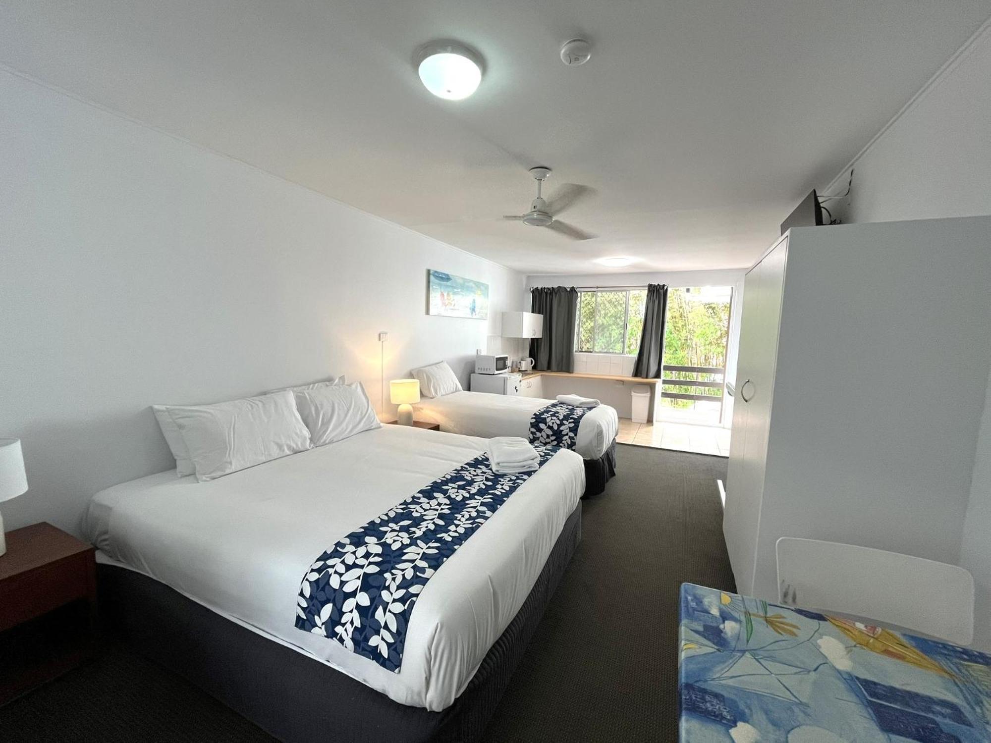 Browns Broadbeach Gold Coast Extérieur photo