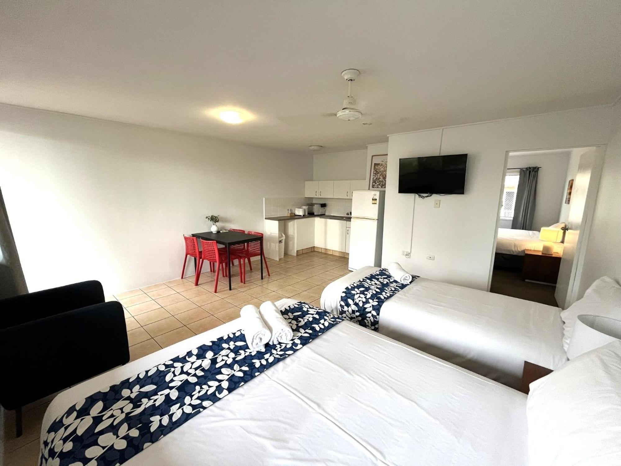 Browns Broadbeach Gold Coast Extérieur photo