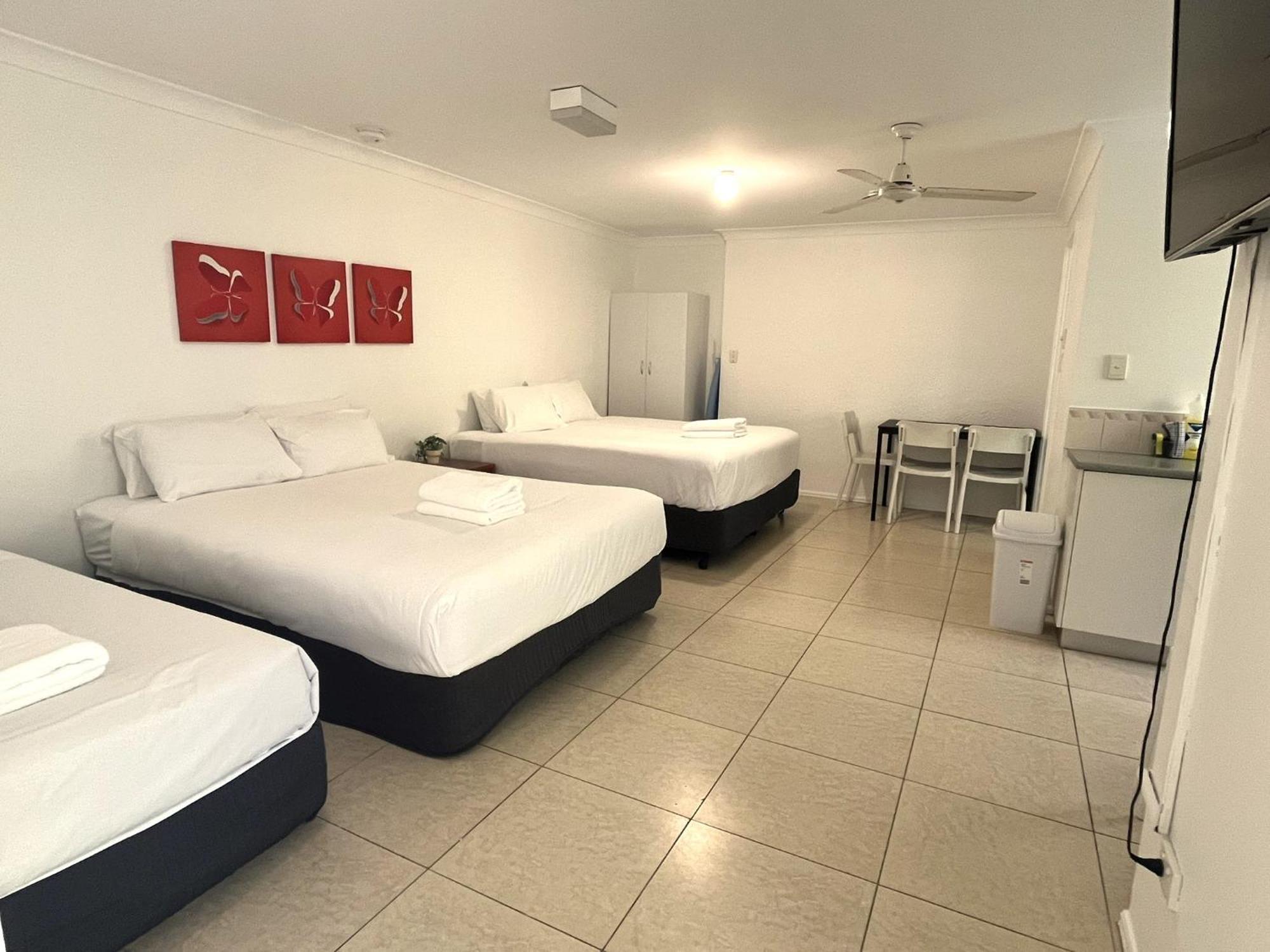 Browns Broadbeach Gold Coast Extérieur photo