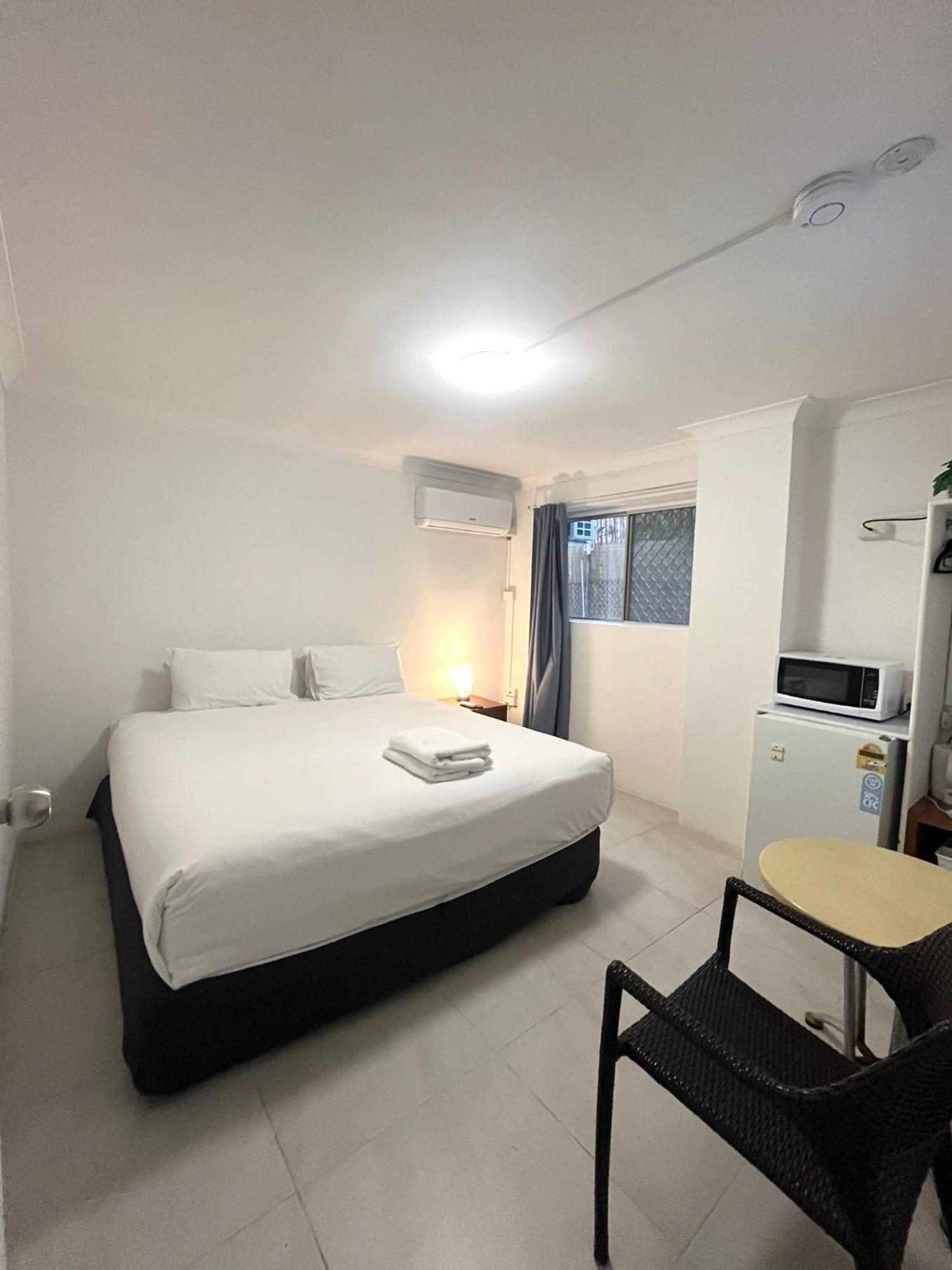 Browns Broadbeach Gold Coast Extérieur photo